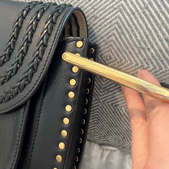 Chloe Hudson Small Shoulder Bag - Picture 6 of 9